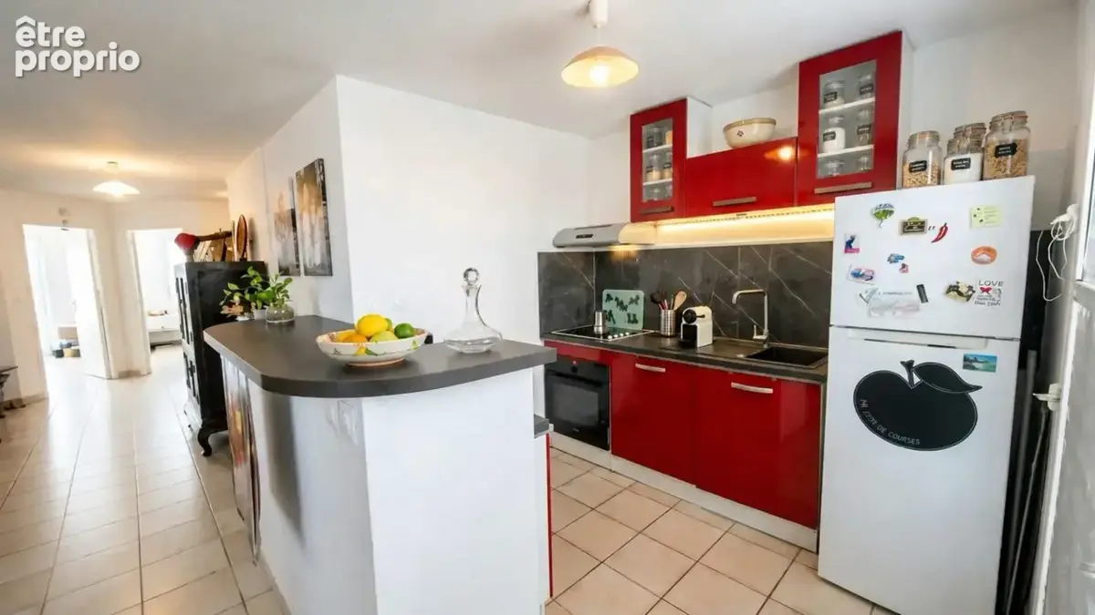 A vendre : appartement t3 au moule (97160) - photo 2