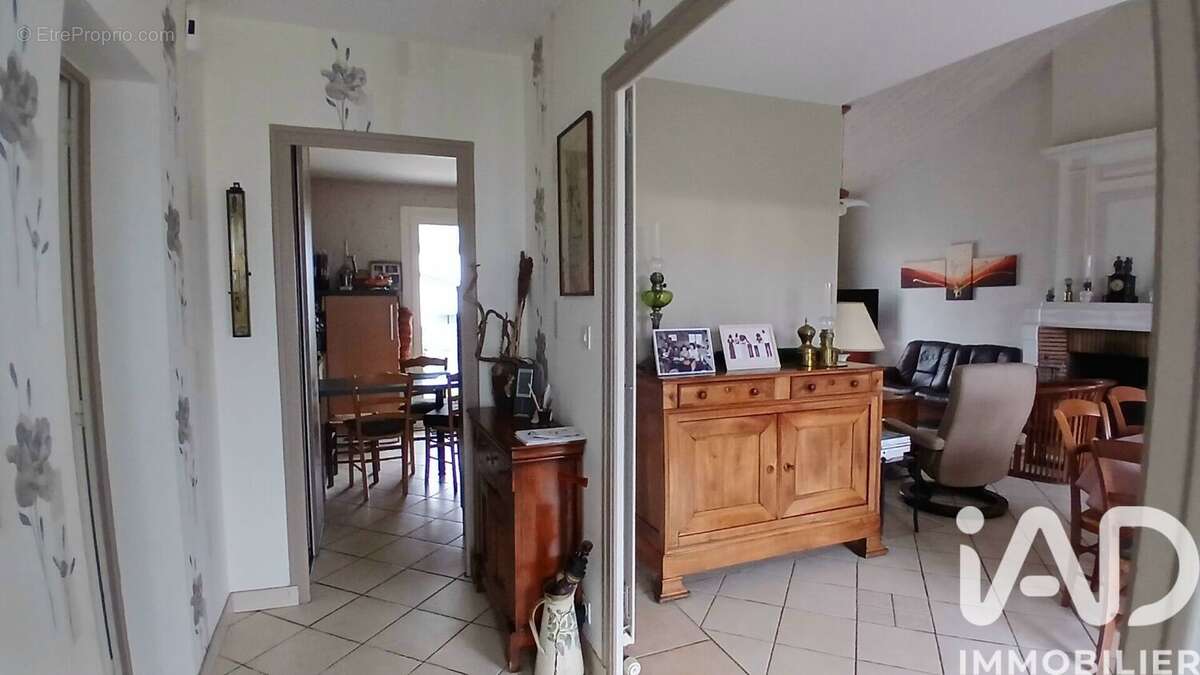Maison 125 m² à Dompierre-Sur-Yon  - photo 2