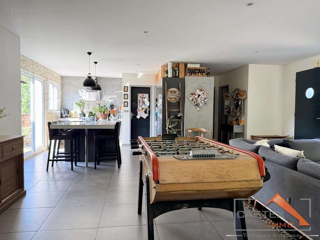 Boussens  Maison récente, 4 chambres, piscine et jardin paysagé - photo 2