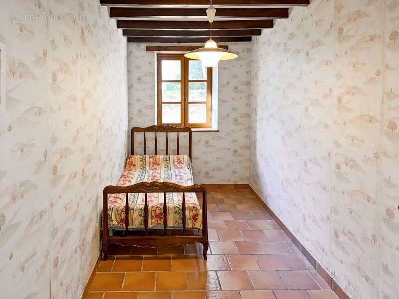 Maison à SAINTE-MERE