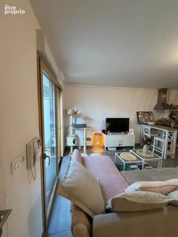 Maison à vendre 3 pièces rue victor hugo AVEC PARKING EN SOUS-SOL  TOURS (37)porte ouverte samedi et dimanche  a 10 minutes  de  - photo 1