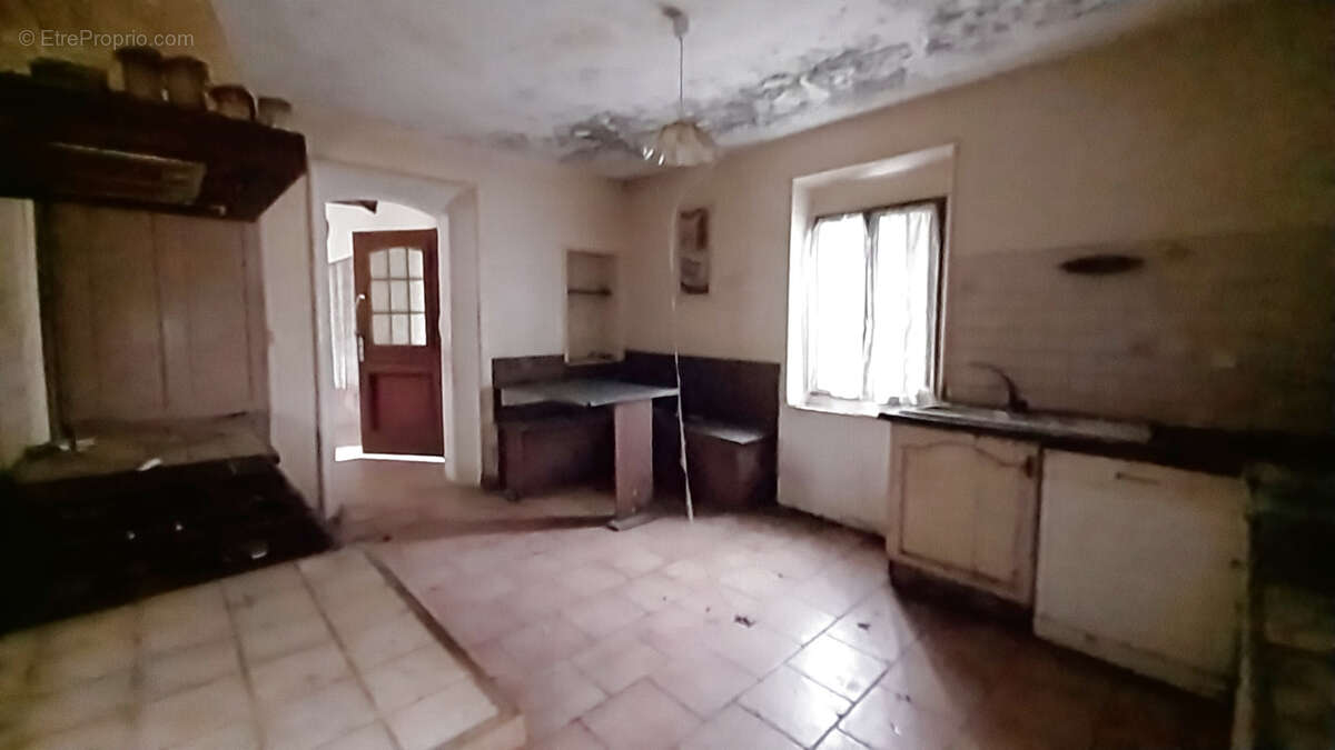 Maison à PETIT-BERSAC