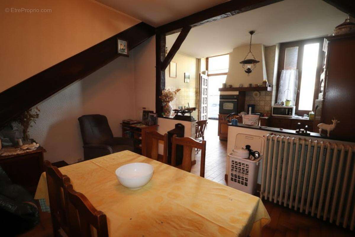 Maison à SOUVIGNY