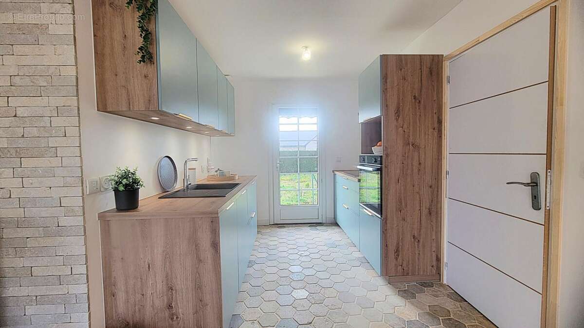 Maison à CHATEAUNEUF-SUR-SARTHE