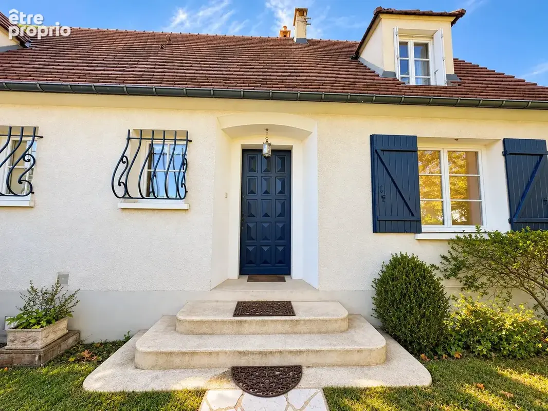 Maison indépendante Senlis - Beaux volumes, vie de plain-pied et jardin plein Sud - photo 2