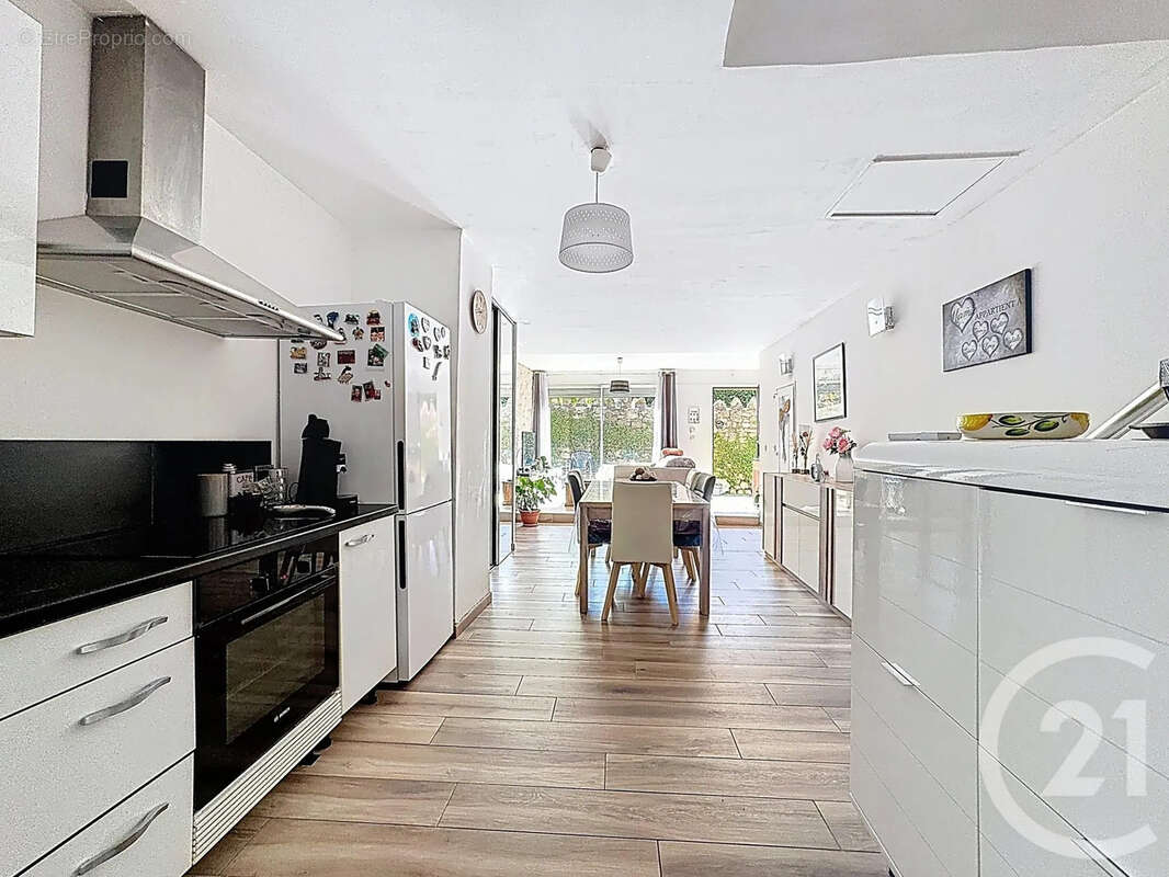 Maison 75 m² à Pourcieux  - photo 3