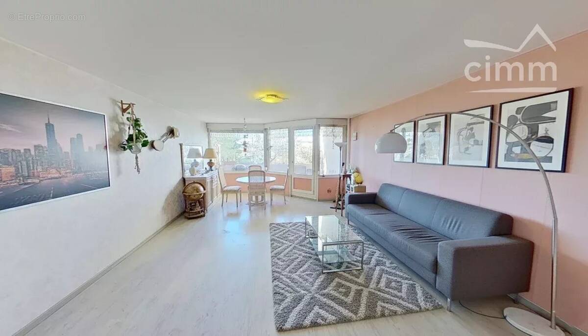 Appartement à VAULX-EN-VELIN