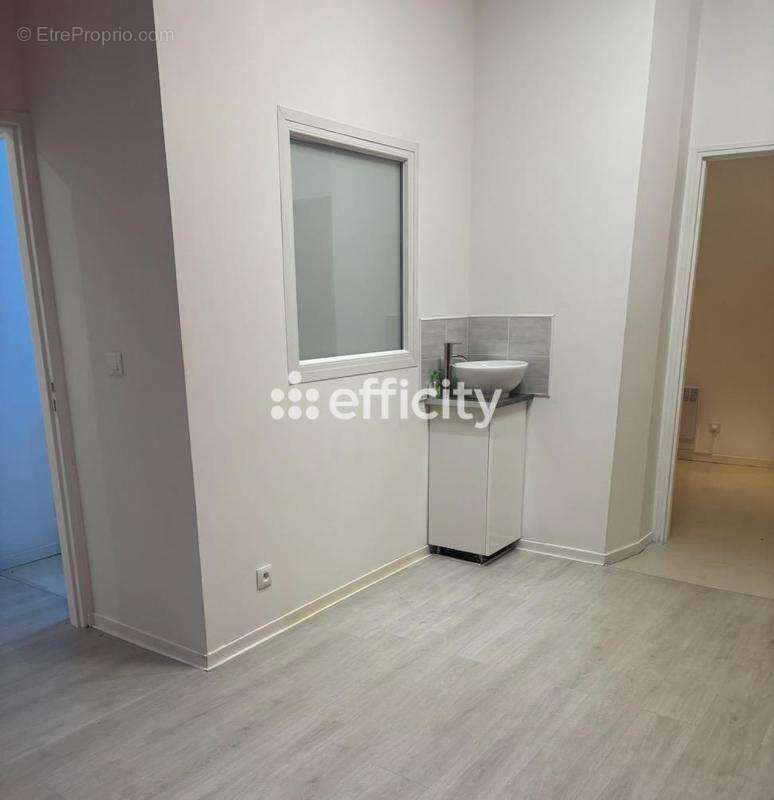 Locaux/Biens immobiliers - photo 4