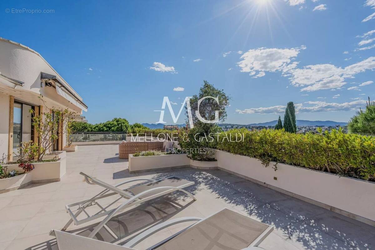 Appartement à CANNES