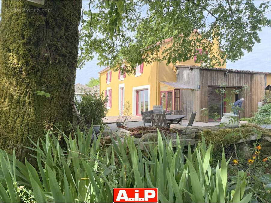 Maison à BREUIL-BARRET