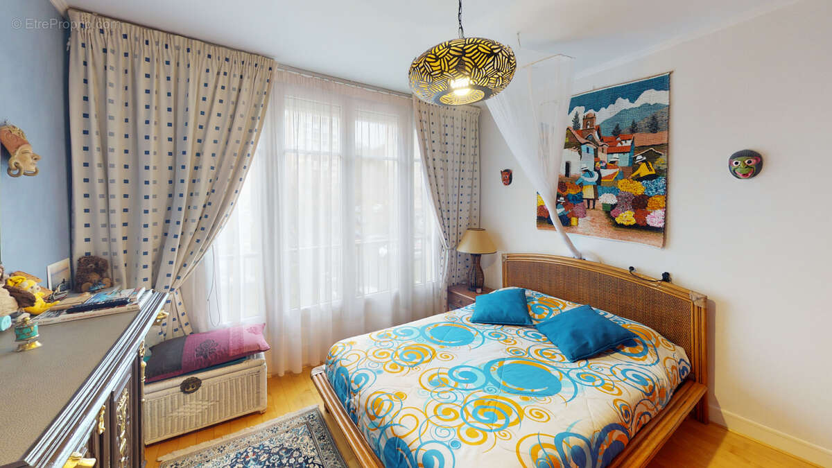 Appartement à BOUGIVAL