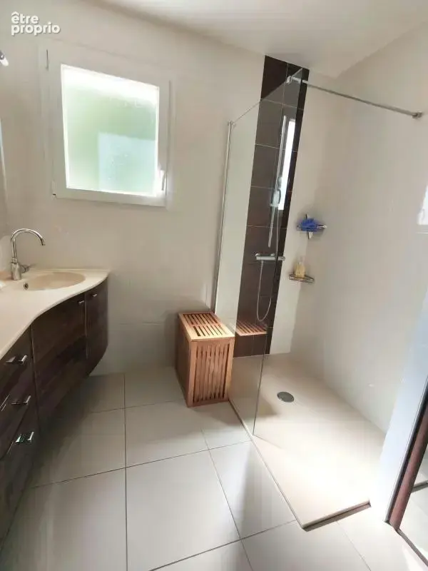 Maison de plain-pied sur grand terrain de 2 607 m2 -- macheco - photo 10