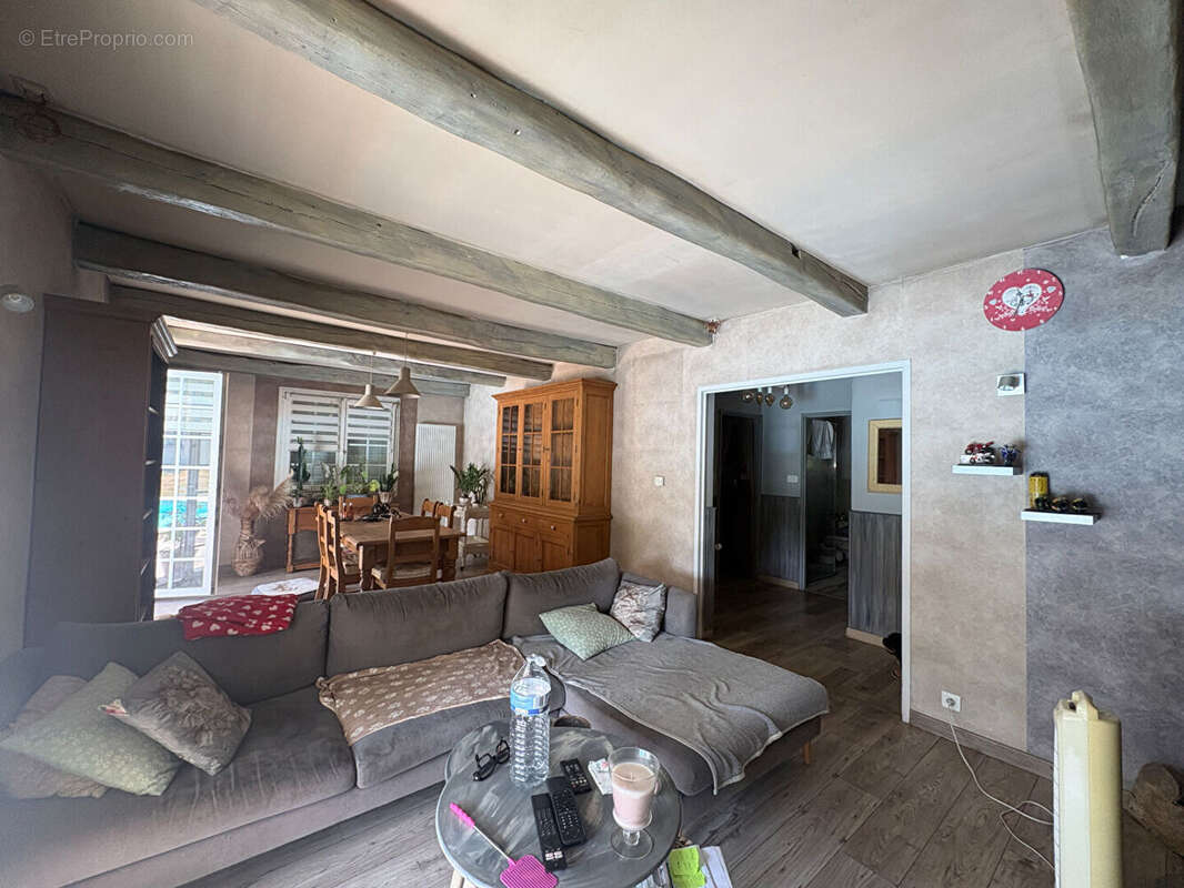 Maison avec 3 chambres et piscine située à 2 minutes de PONT DE ROIDE - photo 4