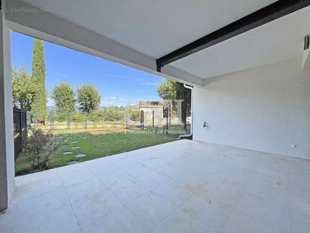 Appartement T3 70.80 m² Résidence "Les Terrasses du château" - photo 4