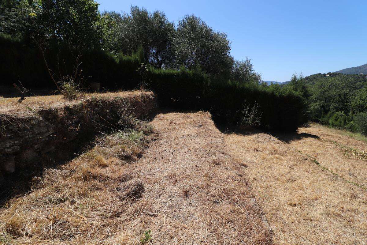 Maison à BERRE-LES-ALPES