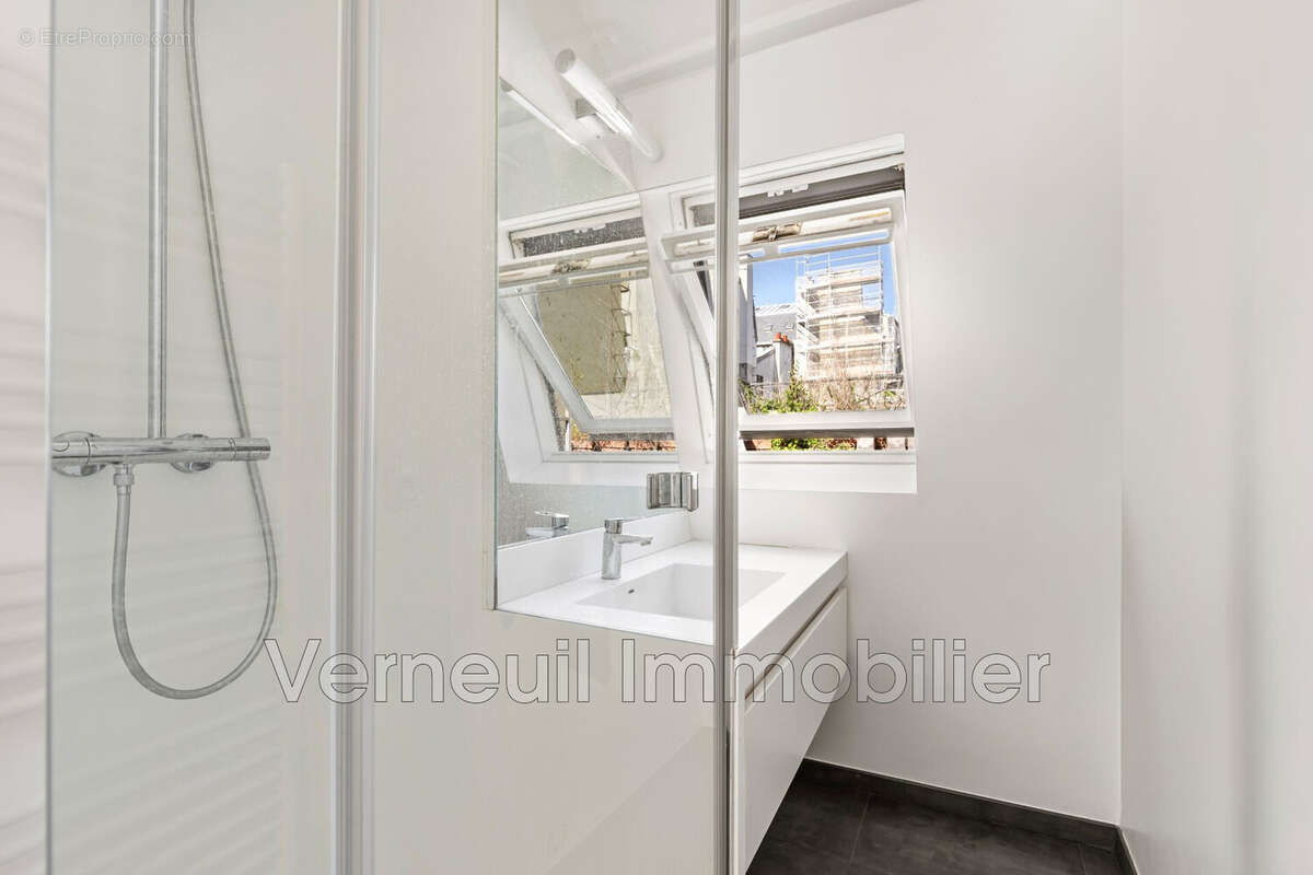 Appartement à PARIS-7E