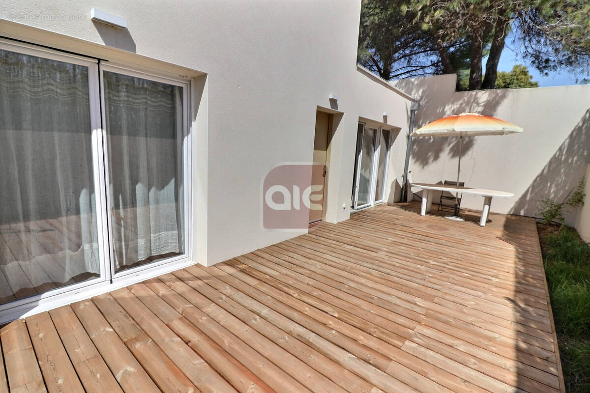 Appartement à LE CRES