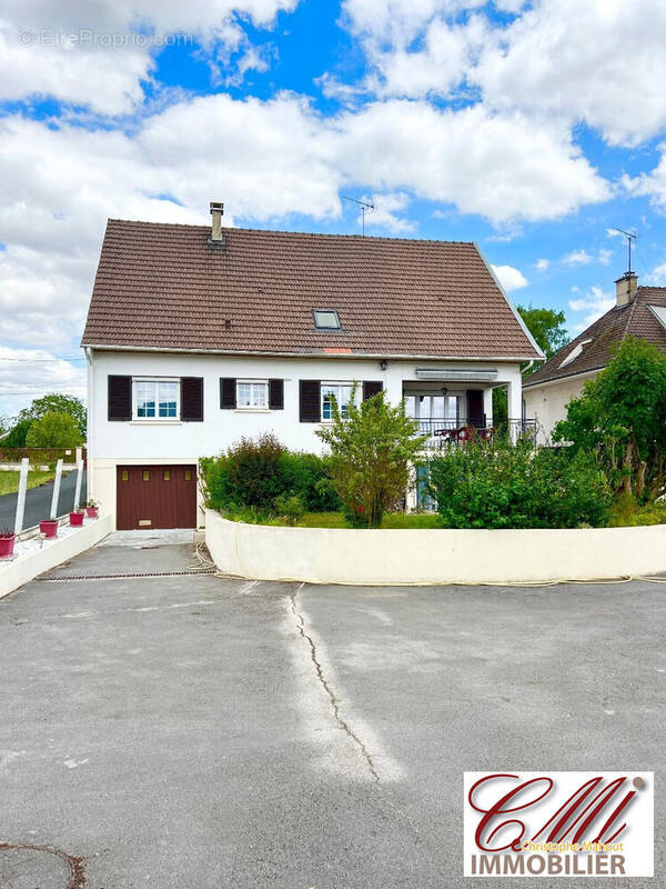 Maison à FRIGNICOURT