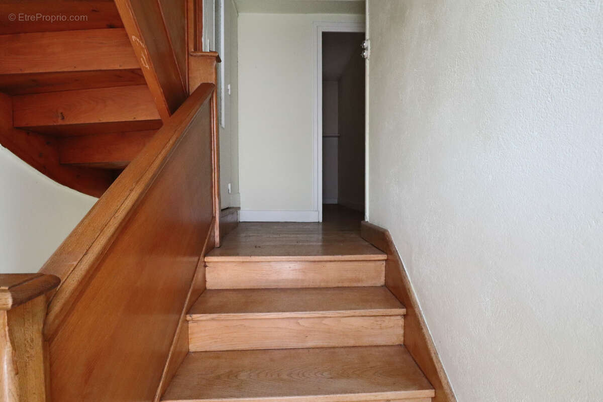 Appartement à SAINT-SAUVES-D&#039;AUVERGNE