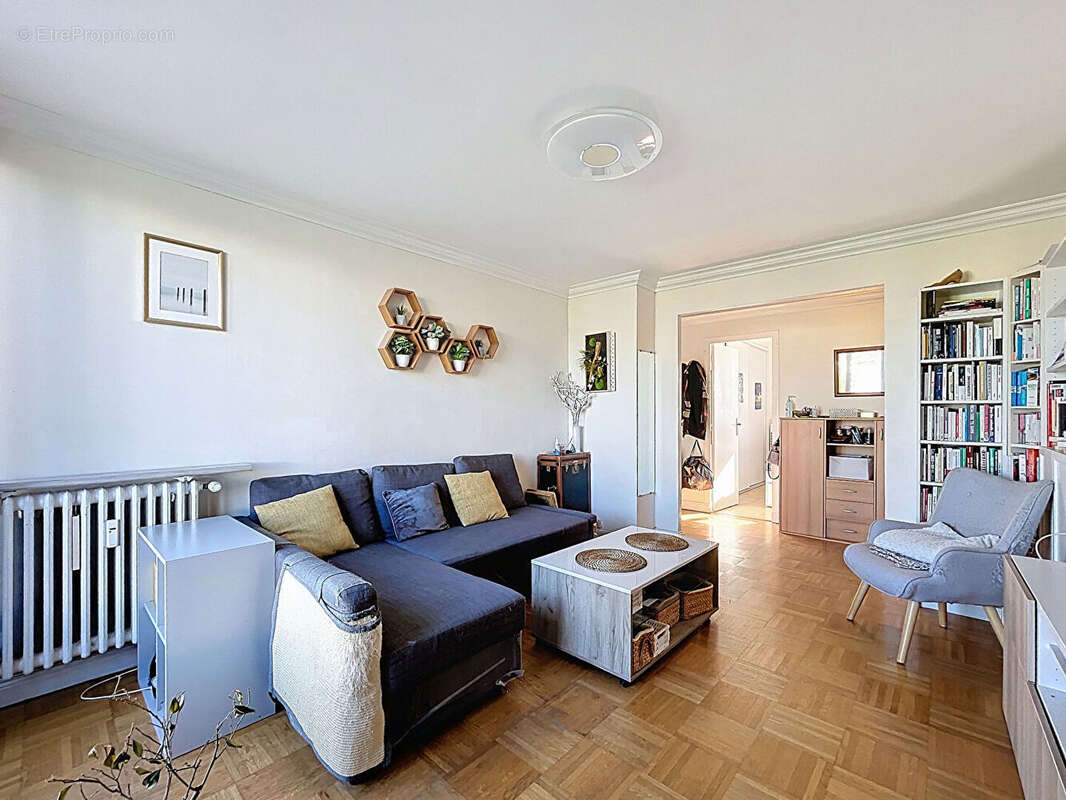 Appartement à CHATILLON