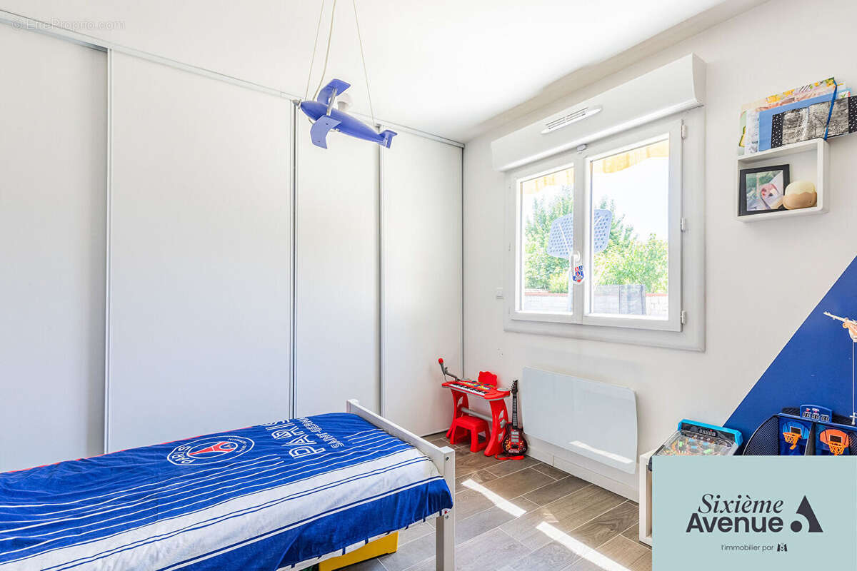 Maison à SAVIGNY-SUR-ORGE