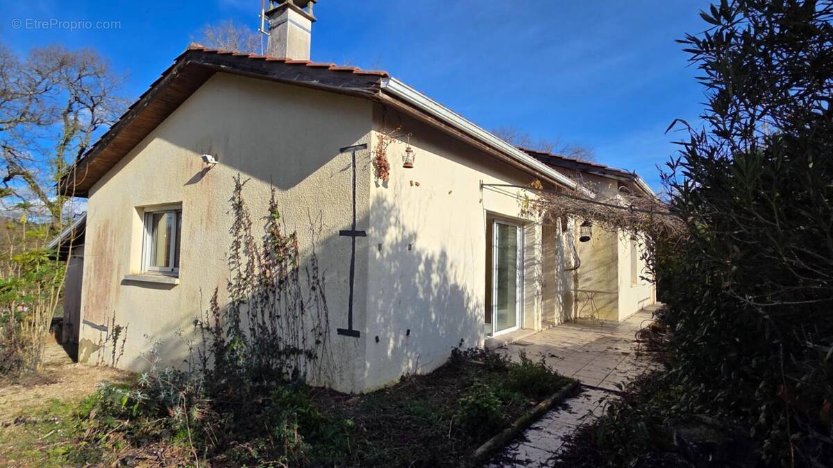 Maison à MIRANDE