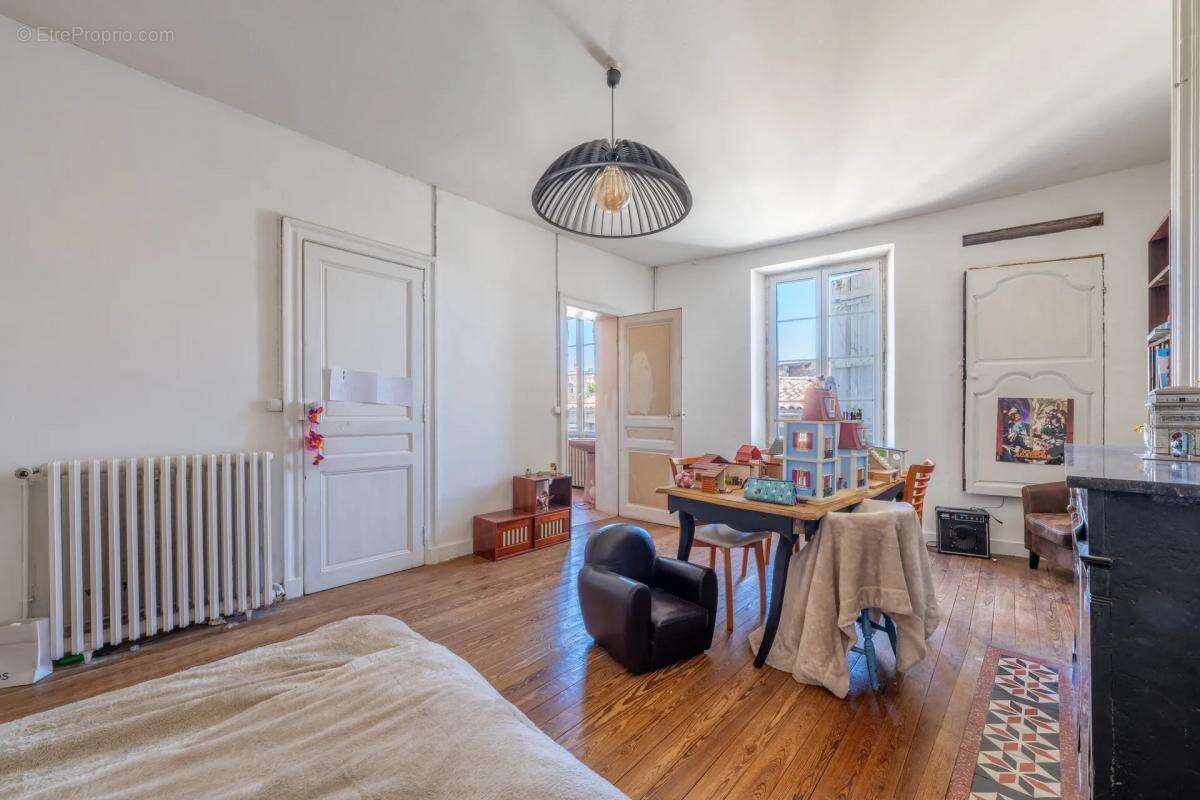 Maison à SAINT-ANDRE-DE-CUBZAC