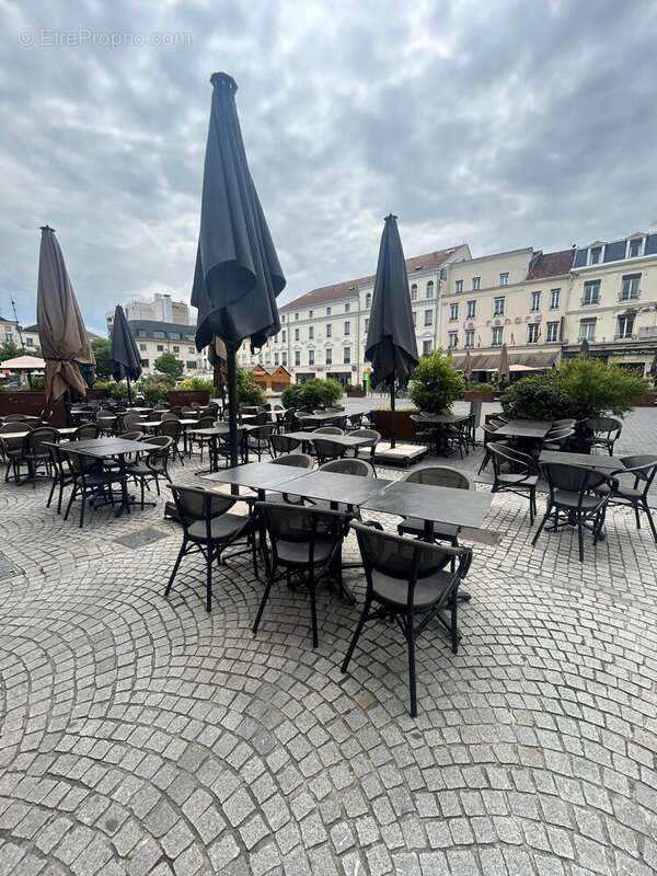 300 m² à Chalons-En-Champagne  - photo 4