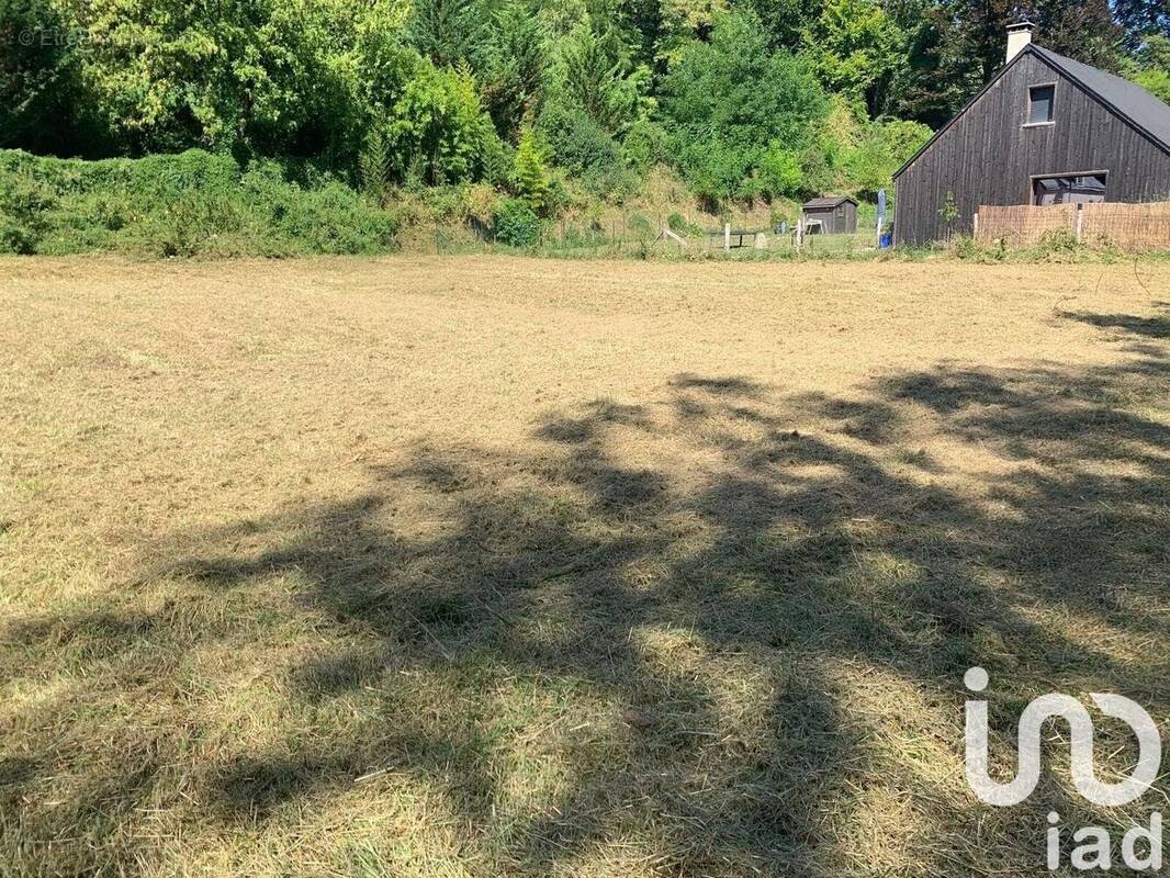 Photo 1 - Terrain à SAINT-ETIENNE-DE-CHIGNY