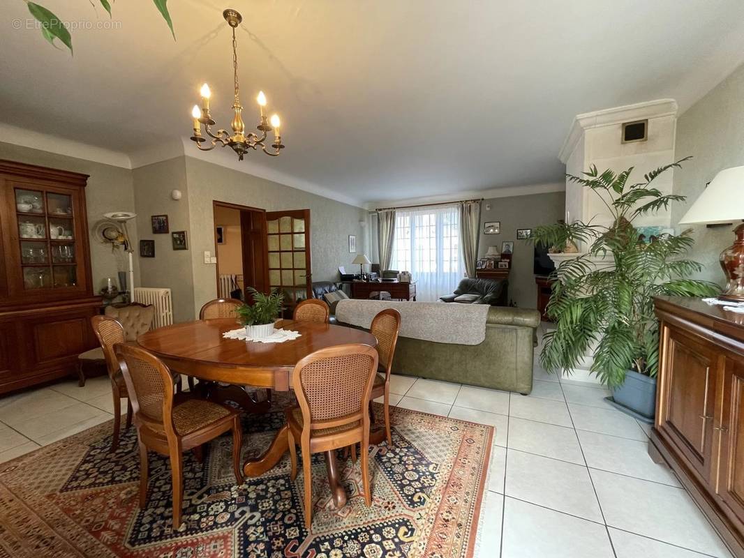 Maison à SAVIGNE-SUR-LATHAN