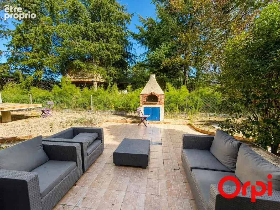 Photo Maison à Saint-Amand-Montrond au prix de 159 500€
