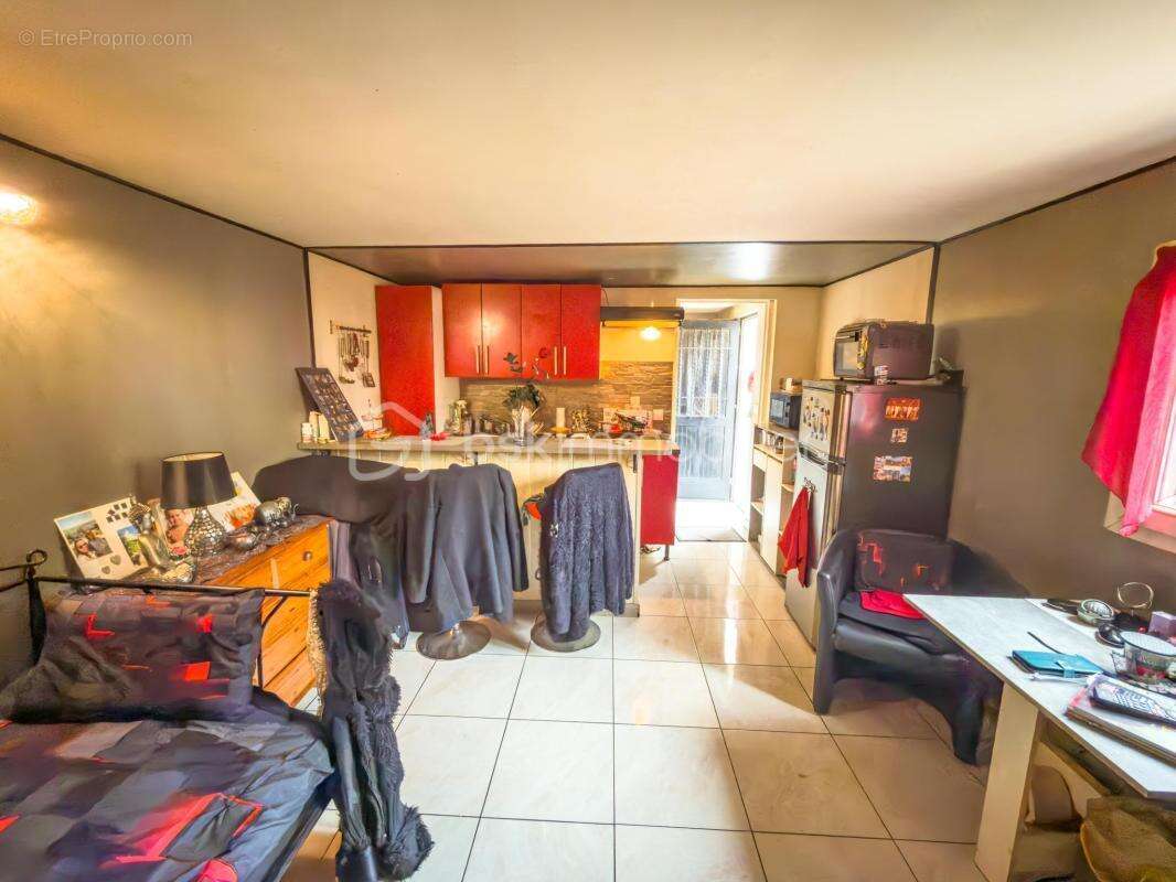 Villeneuve-Saint-Georges - Maison familiale avec Studio indépendant et Jardin ! - photo 18