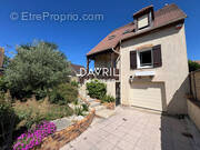 Maison à CHANTELOUP-LES-VIGNES