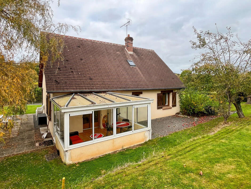 Maison 104 m² à Neufchatel-En-Bray  - photo 4