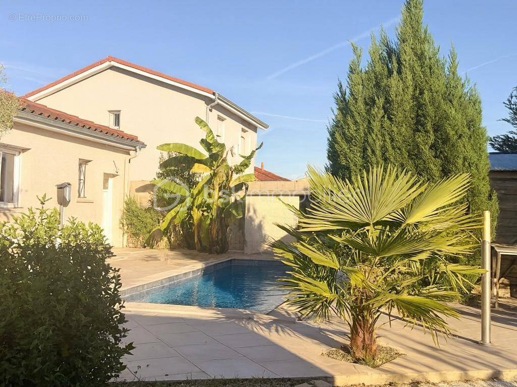 Maison à VONNAS