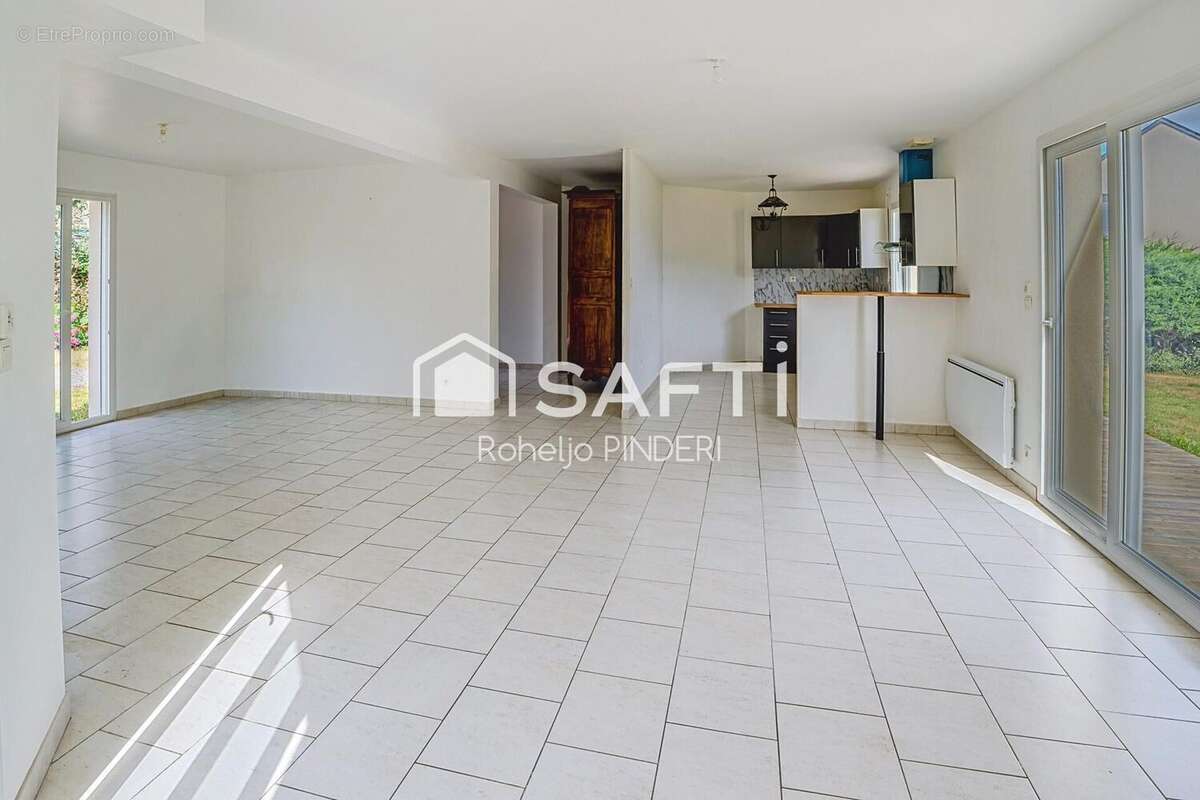 Maison 112 m² à Champ-Sur-Layon  - photo 3