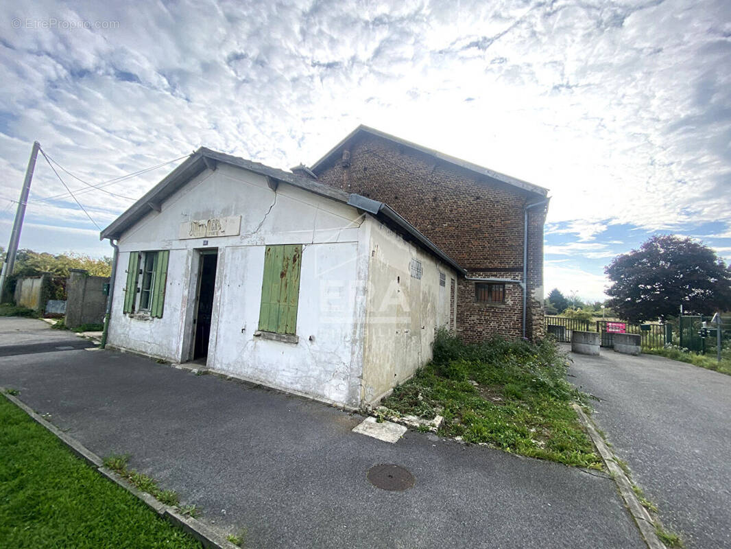 Autre à CHAUNY