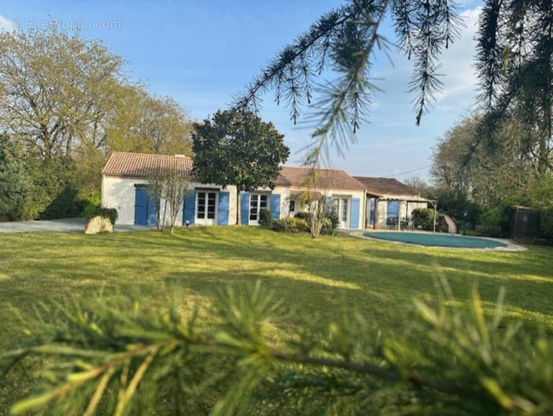 Maison à AUBIGNY