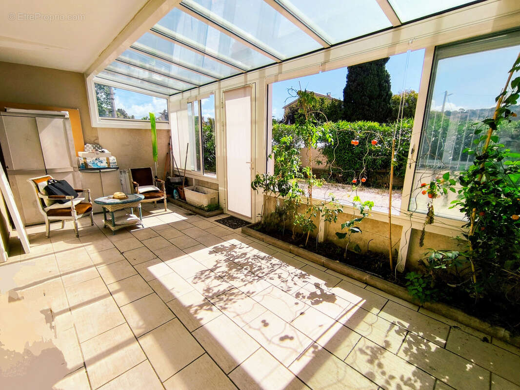 Appartement à SIX-FOURS-LES-PLAGES