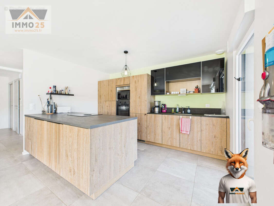 Appartement à ORCHAMPS-VENNES