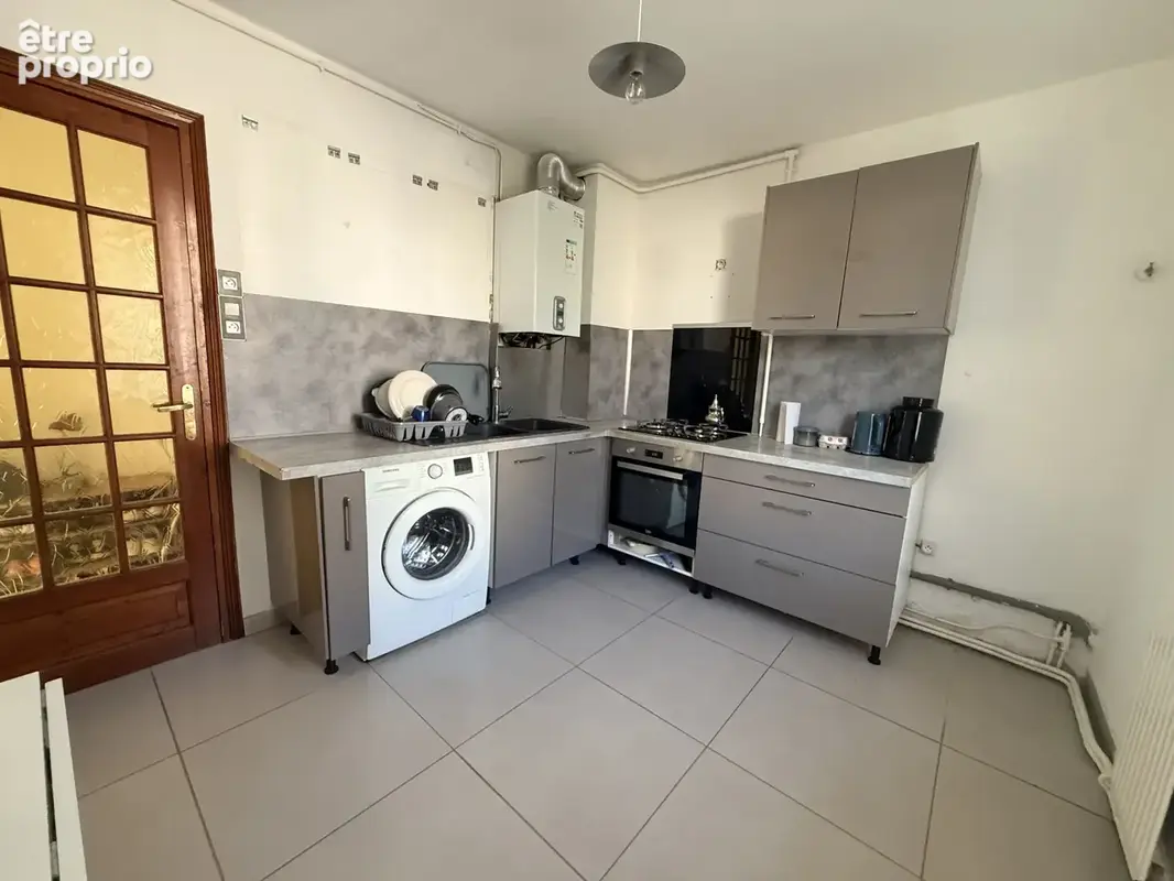 HIDRI IMMO PLUS vous propose en Exclusivité un appartement T4 - faibles charges et petit prix - Grenoble - photo 7