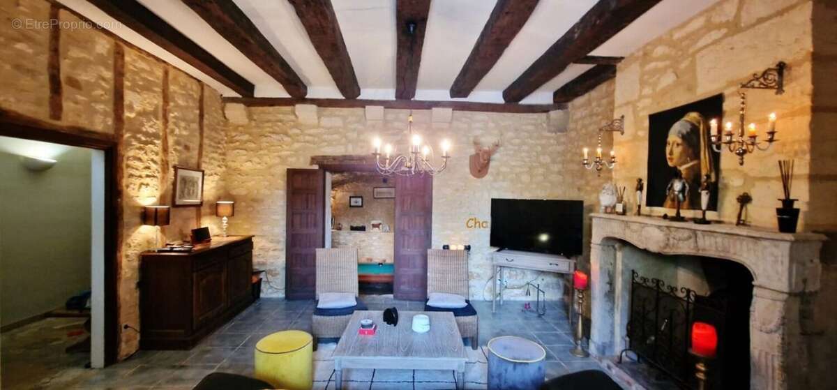 Maison à MONTIGNAC