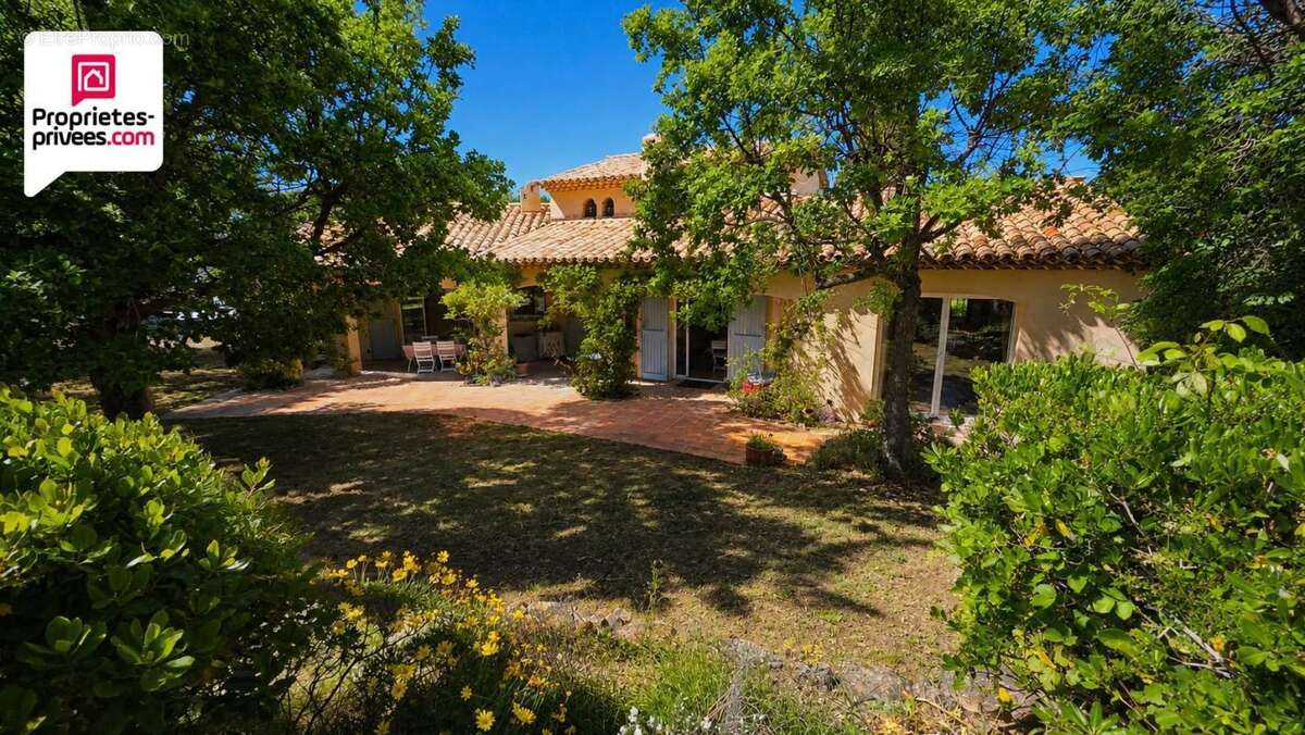Maison à SAINT-CEZAIRE-SUR-SIAGNE