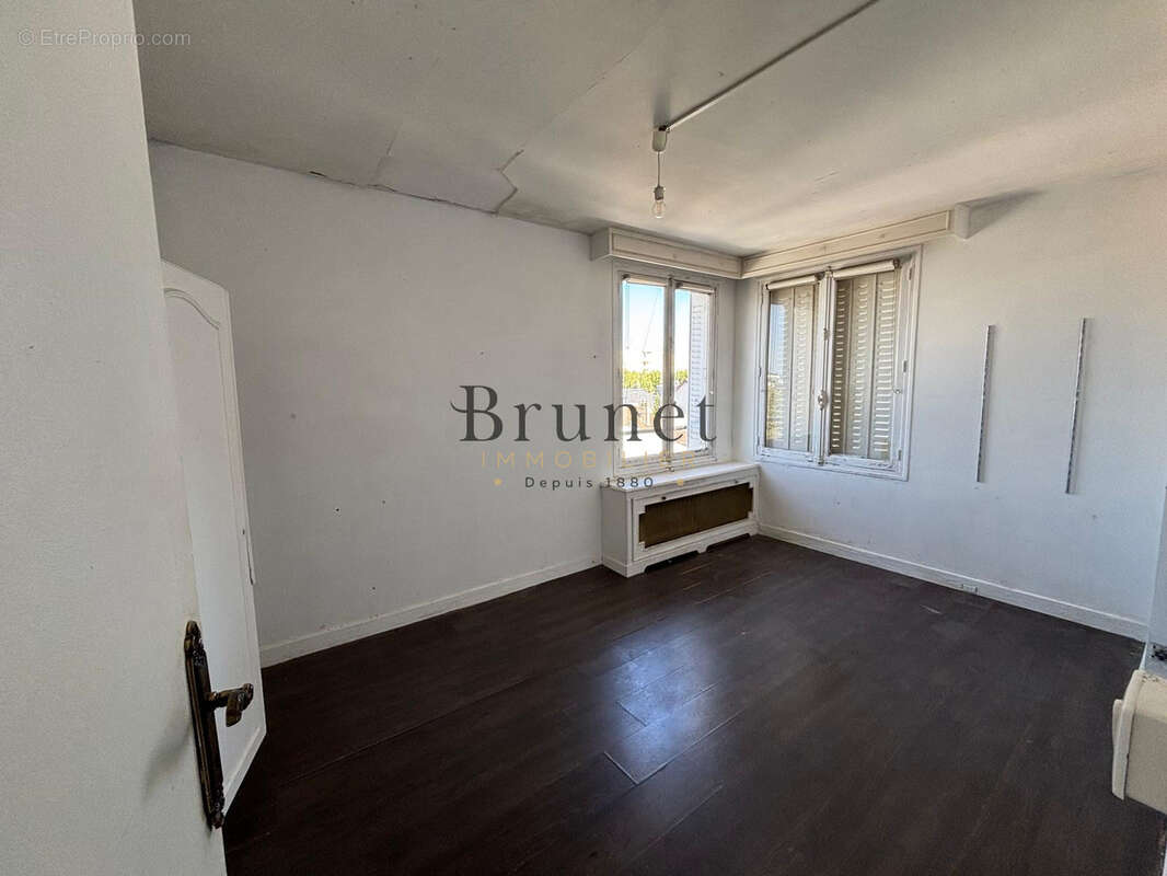Appartement à SAINT-MAUR-DES-FOSSES