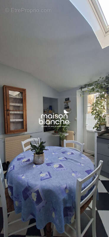 Appartement à SURGERES