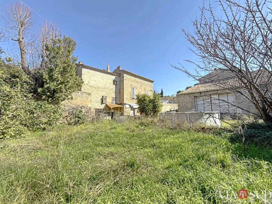 Maison à NISSAN-LEZ-ENSERUNE