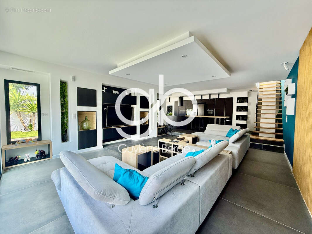 Maison à CASTELNAU-LE-LEZ