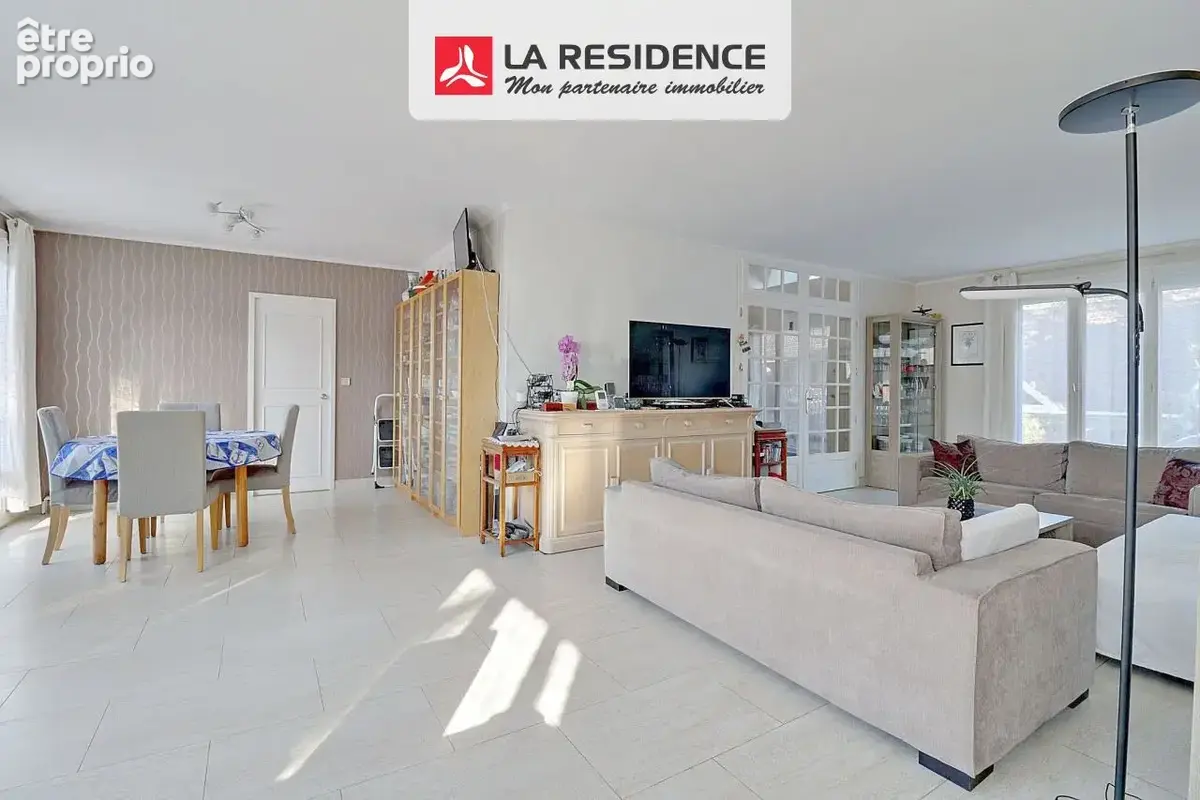 Maison 8 pièces 181 m² à vendre à Vernouillet (78540) - photo 2