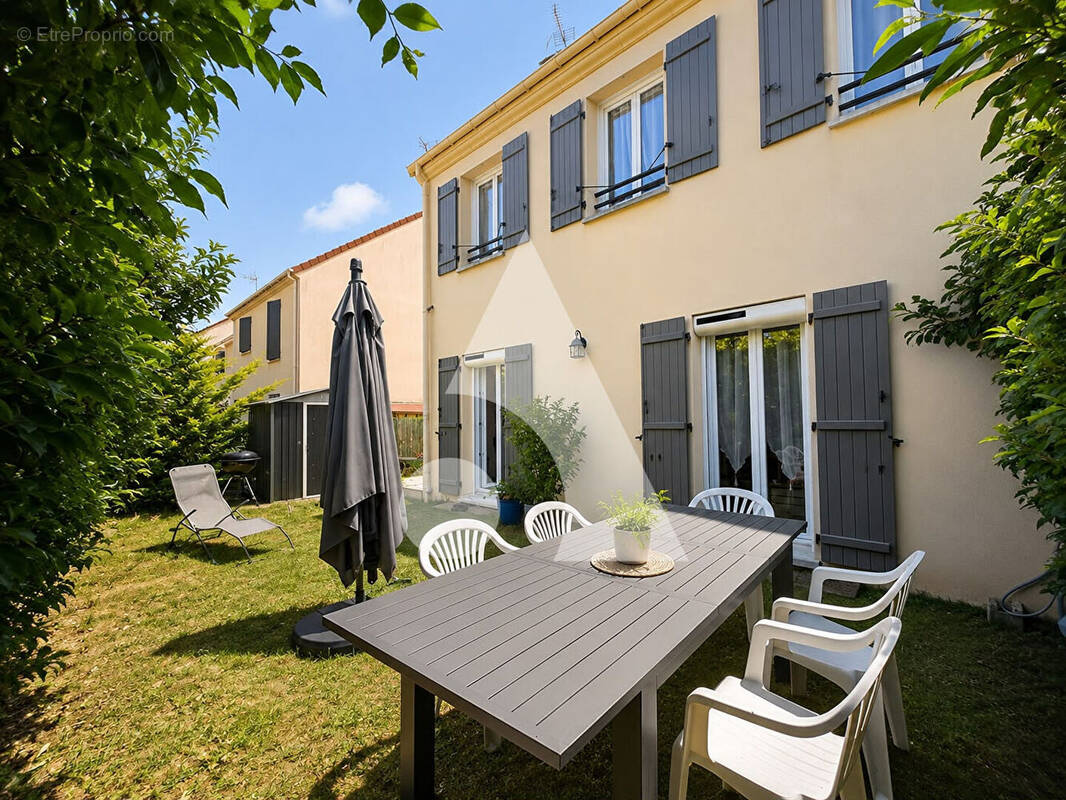 Maison à SAINT-GERMAIN-SUR-MORIN