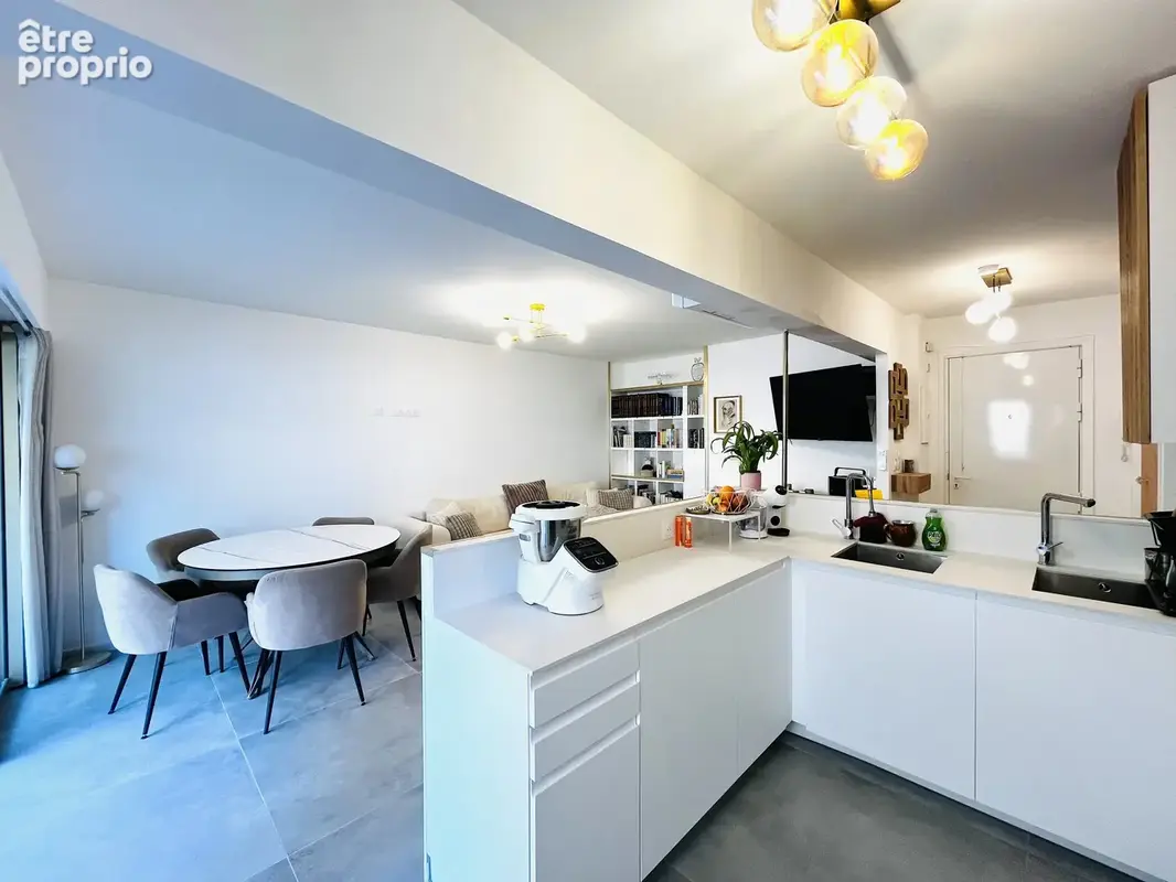 A vendre appartement 2 piéces centres ville de juan les pins plage a pied - photo 4
